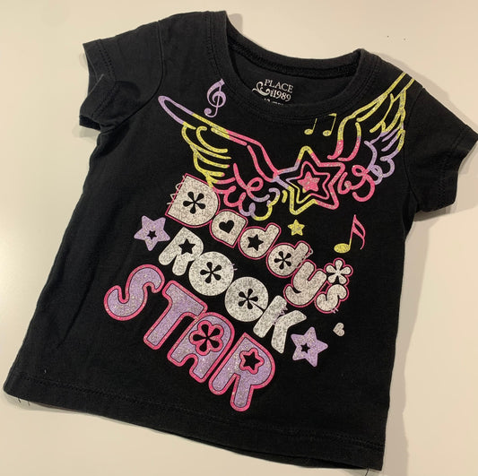 #0210 t-shirt noir Daddy's rockstar 12 mois - PLACE EST. 1989 ***